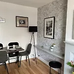 M&J Apartment